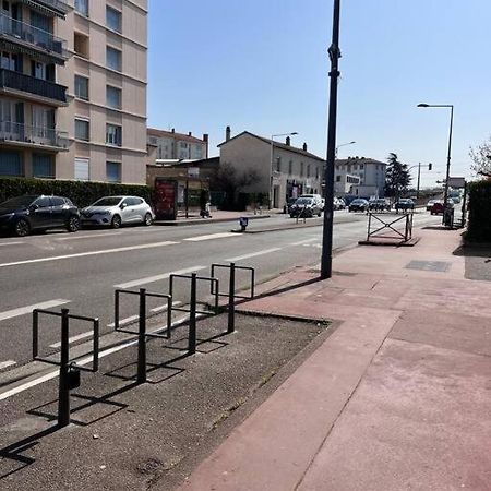 Le Pressense Apartment Venissieux Exterior photo